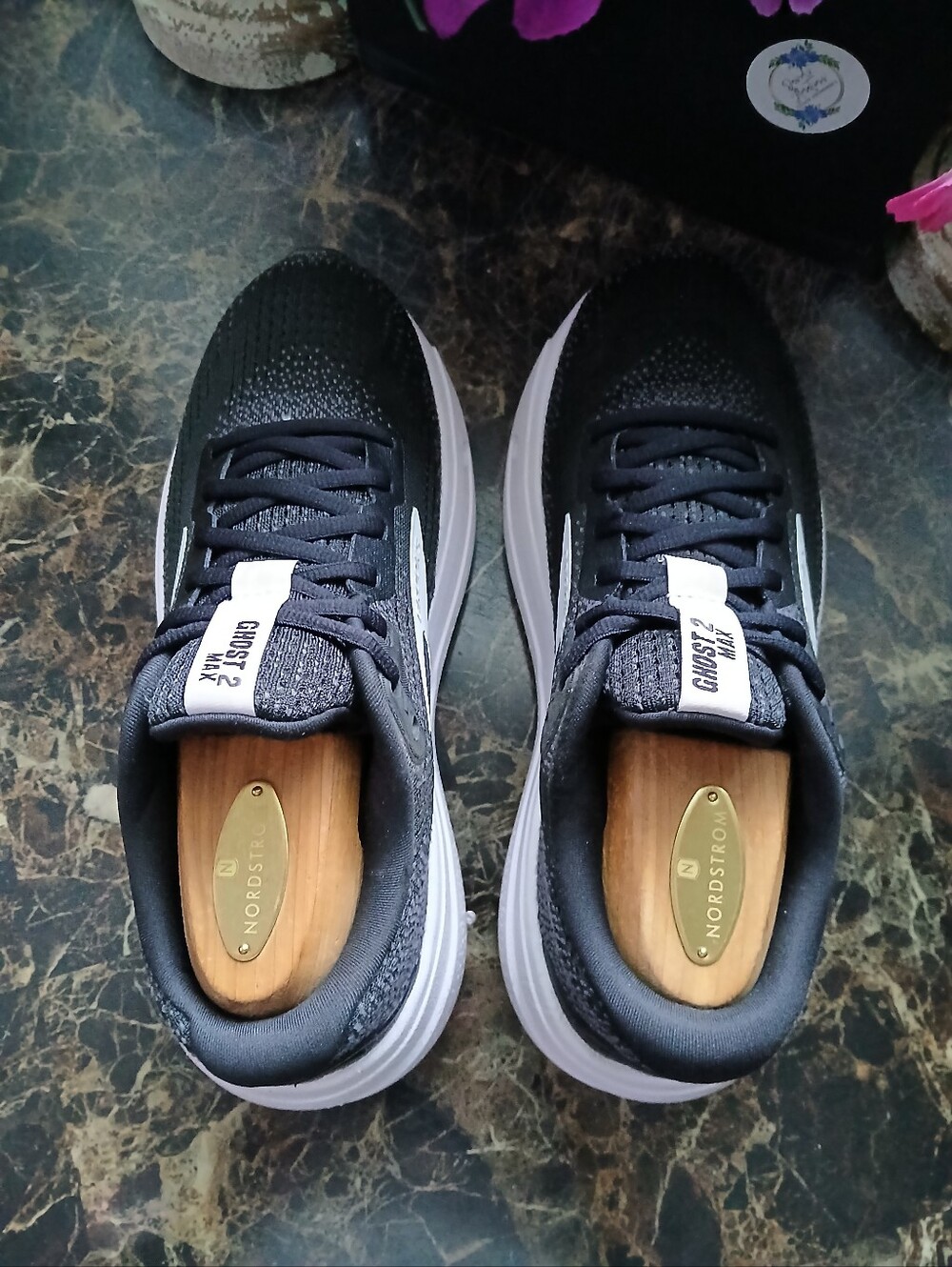 Brooks Ghost Max 2 Super Comfort/Athletic Medical Field Shoes Size 7 for Women - Picture 6 of 14